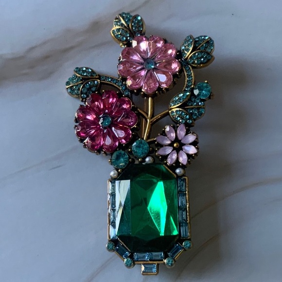 Jewelry - Vintage Crystal Flower Vase Brooch Pin Green Pink Rhinestone Bouquet 2.5"